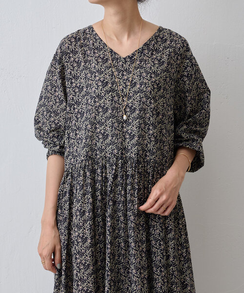 BEARDSLEY（ビアズリー）の「プリントギャザーワンピ（ワンピース