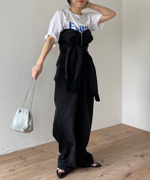 wee9s（ウィークス）の「high neck half zip up nylon all in one