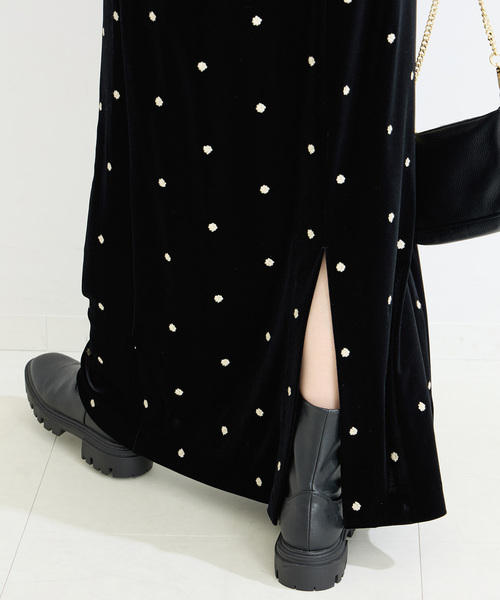 手洗い可 / ベロアフラワー刺繍ワンピース（ワンピース）｜Simplicite