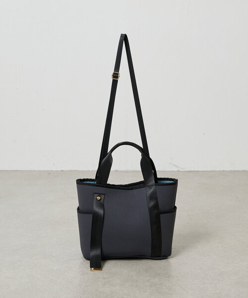 PAPILLONNER（パピヨネ）の「WETダブルポケットトート/Sサイズ（トート