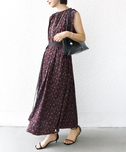 セール】〈手洗い可能〉割繊 フラワー プリント ノースリーブ