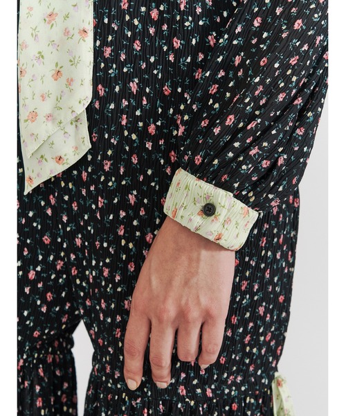 PAMEO POSE（パメオポーズ）の「Flora AIO（つなぎ/オールインワン