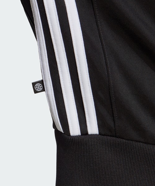 adidas（アディダス）の「クロップ トラックジャケット / ジャージ