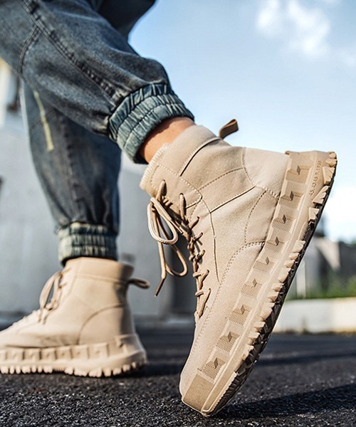 SVEC（シュベック）の「ハイカット チャンキーソール ミリタリー