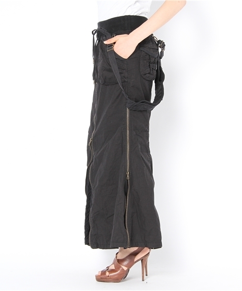 goa（ゴア）の「サスペンダー付綿カーゴロングスカート（スカート