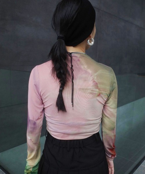 Ameri（アメリ）の「ELIZABETH STAINED GLASS SHEER TOP（Tシャツ