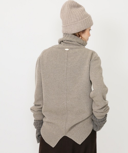 Deuxieme Classe（ドゥーズィエムクラス）の「JADE タートルネック