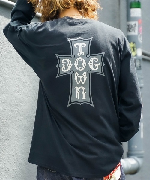 DOGTOWN（ドッグタウン）の「TRIBAL CROSS L/S T-SHIRTS/ドッグタウン