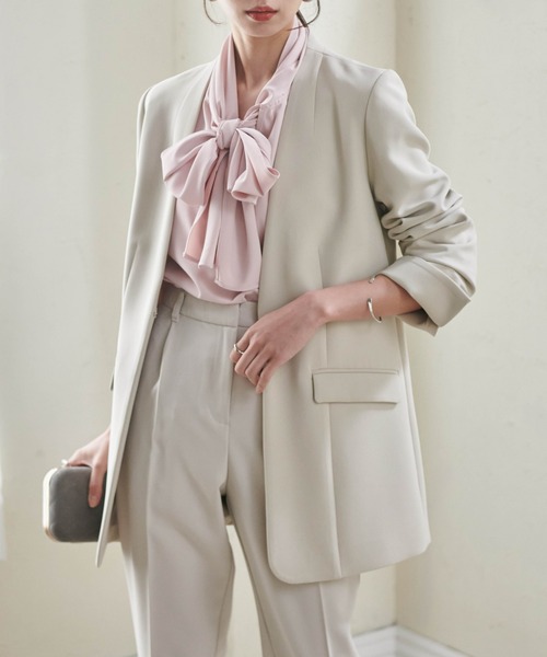 希少✨レオナール ノーカラージャケット トリム 花柄 ロゴ入りクリア