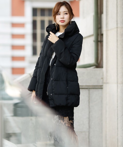 ボリュームネックミディアム丈ダウンコート結婚式対応（ダウン