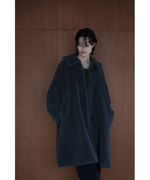 CLANE（クラネ）の「VOLUME FLARE BOA COAT（ステンカラーコート
