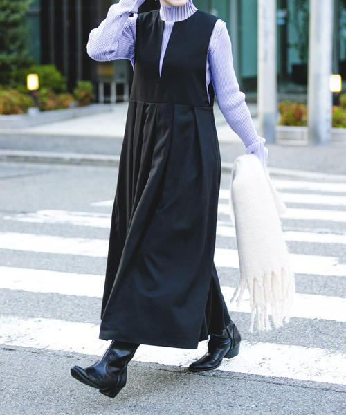 KBF（ケイビーエフ）の「キーネックBIGプリーツジャンパースカート