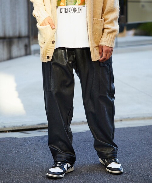 FREAK'S STORE（フリークスストア）の「フェイクレザー ワイドカーゴ