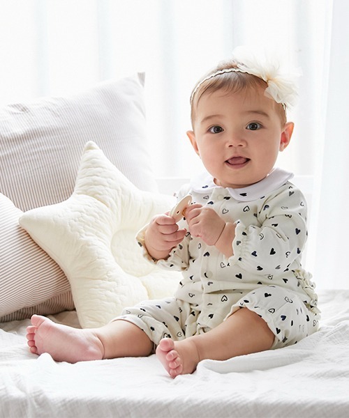 petit main（プティマイン）の「ハート柄カバーオール（ロンパース