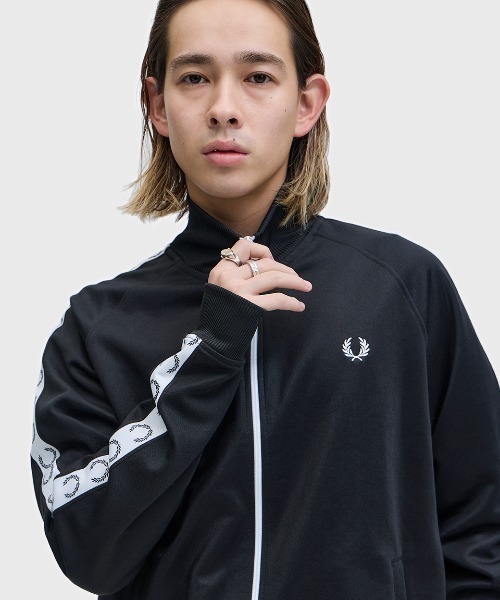 Taped Track Jacket／フレッドペリートラックジャケット（ジャージ