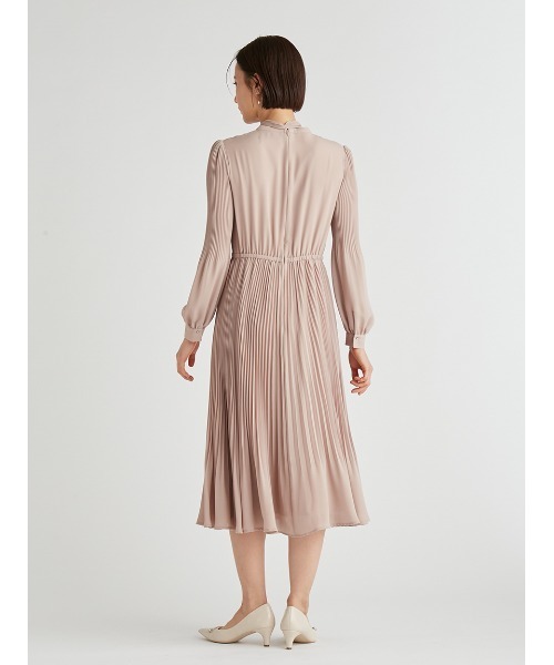 CELFORD（セルフォード）の「ボウタイプリーツワンピース（ワンピース