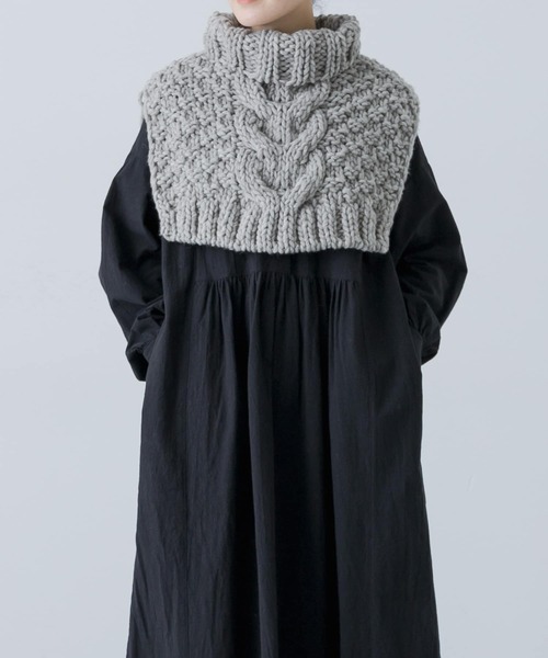 かぐれ（カグレ）の「ペルーショルダーニットウォーマー（ネック