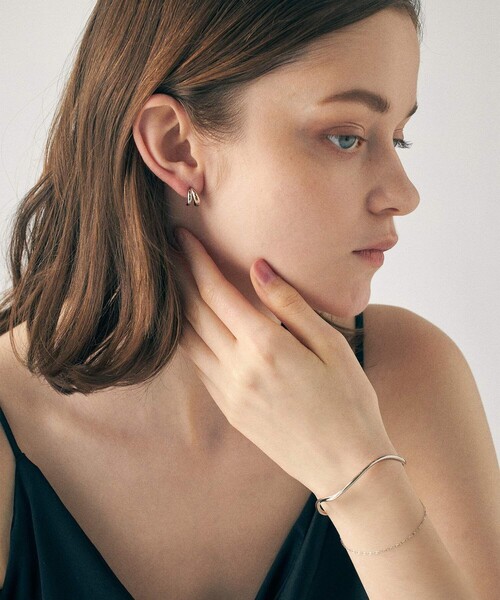 バイカラー ダブルライン ピアス（ピアス（両耳用））｜ete（エテ）の