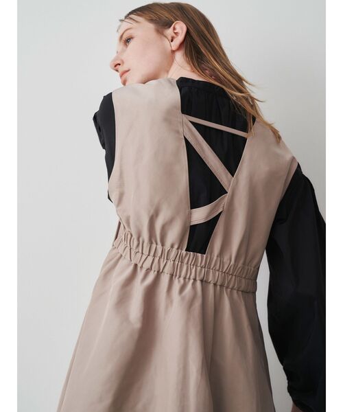 ELENDEEK（エレンディーク）の「ドロップショルダージャンパースカート