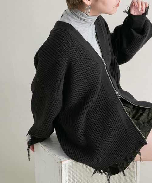 KBF（ケイビーエフ）の「フロントZIPダメージニットカーディガン