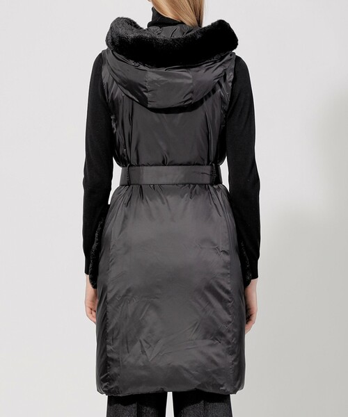 EPOCA（エポカ）の「エアリーグレース ダウンジレ【80周年記念アイテム