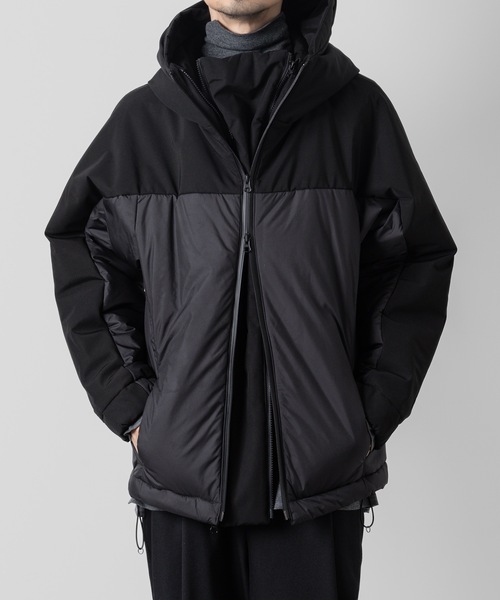 ato（アトウ）の「DOUBLE ZIP PADDED BLOUSON（ミリタリージャケット