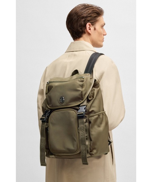 マルチポケット バックパック Double Bモノグラムトリム（バックパック