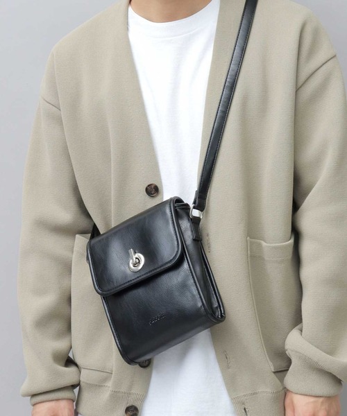 スプリットレザー（牛床革） フラップ スクエアミニショルダーバッグ