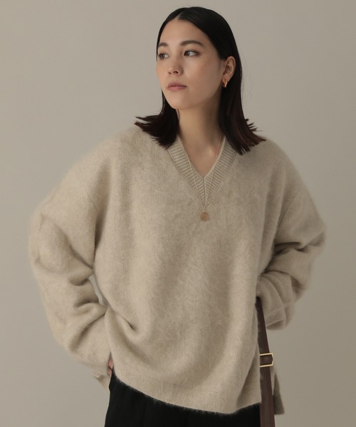 Chaos（カオス）の「ノルマンディーカシミヤVネックプルオーバー