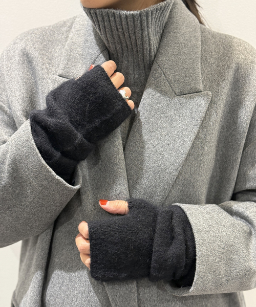 AP STUDIO（エーピーストゥディオ）の「ヤク アームウォーマー（手袋