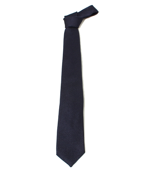 BEAMS F（ビームスエフ）の「Drake's / ネイビーソリッドタイ1962