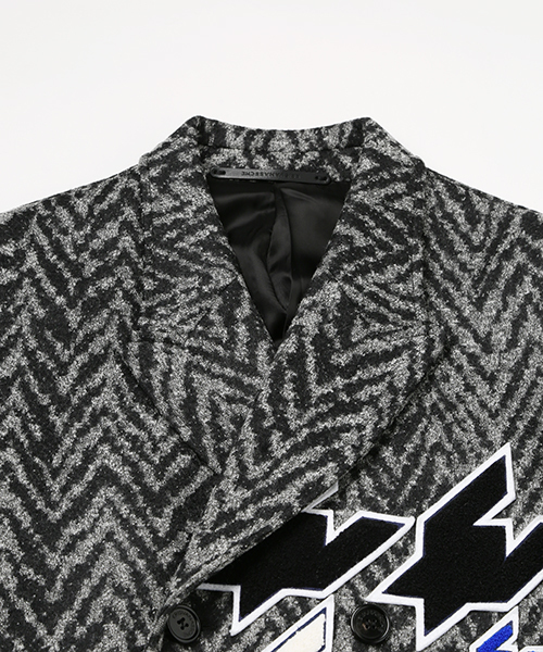 KRIS VAN ASSCHE（クリスヴァンアッシュ）の「DOUBLEBREASTED COAT