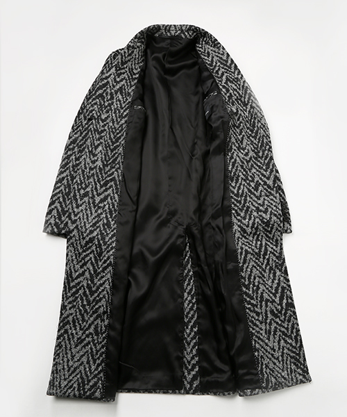 KRIS VAN ASSCHE（クリスヴァンアッシュ）の「DOUBLEBREASTED COAT