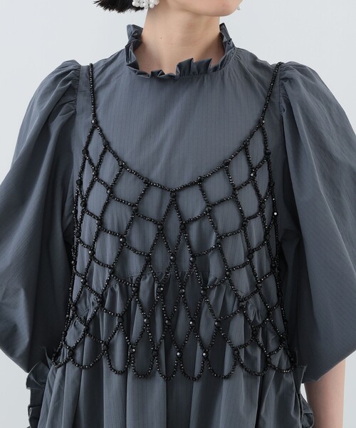 CAROLINA GLASER（カロリナ グレイサー）の「ビーズビスチェ付