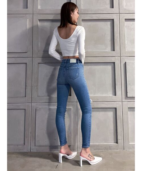 GYDA（ジェイダ）の「ミドルウエストサイドリップドスキニーデニム