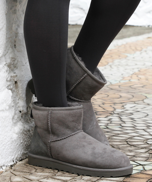 UGG（アグ）の「＜UGG＞クラシックミニ ムートンブーツ ◇（ブーツ