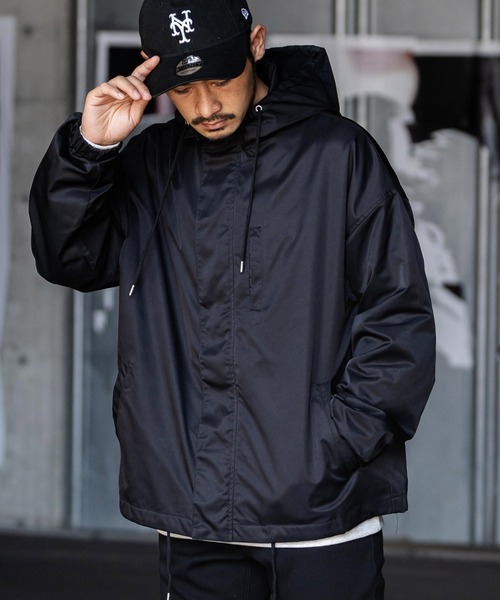 Rocky Monroe（ロッキーモンロー）の「オーバーサイズフードジャケット