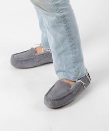 UGG（アグ）｜モカシン/デッキシューズ（グレー系）一覧 - WEAR