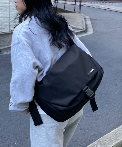 セール】WEB限定 / 撥水メッセンジャーバッグ（ショルダーバッグ
