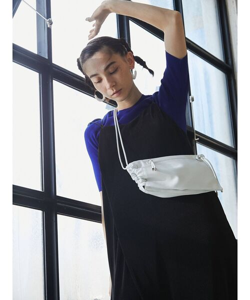 UN3D.（アンスリード）の「ラムレザーナップサック（ボディバッグ