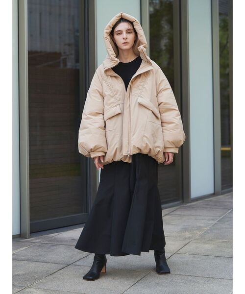 ELENDEEK（エレンディーク）の「ダウンフォルムショートコート（ダウン