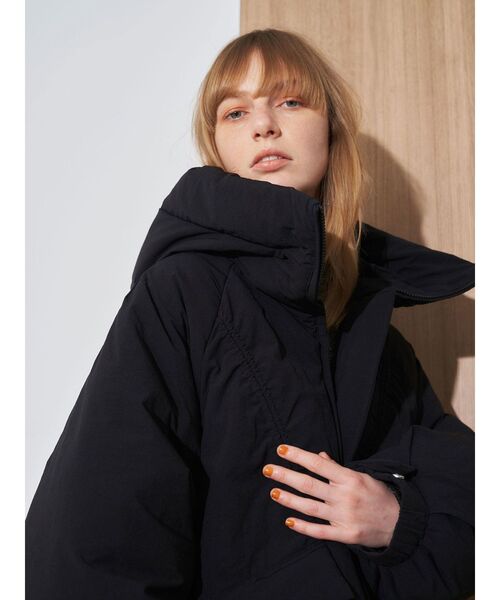 ELENDEEK（エレンディーク）の「ダウンフォルムショートコート（ダウン