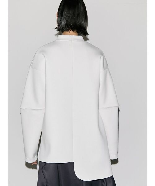 UN3D.（アンスリード）の「カーブスリットトップス（Tシャツ