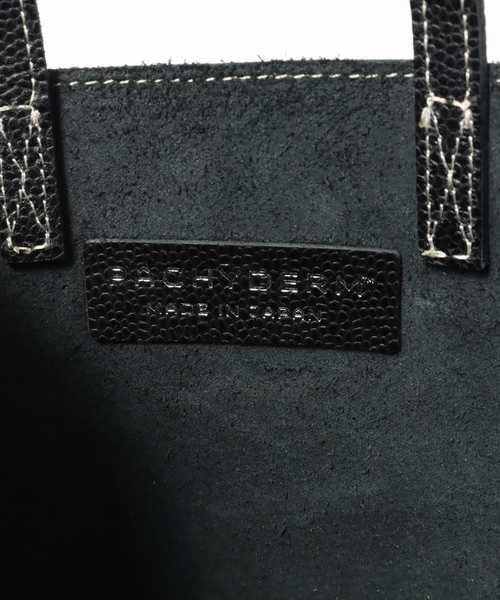 EDIFICE（エディフィス）の「Pachyderm (パキダム) CC01キャビアスキン