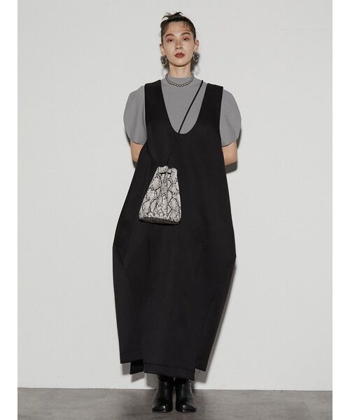 UN3D.（アンスリード）の「アーチコクーンワンピース（ワンピース