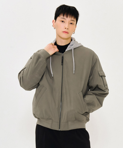 ユニセックスライトダウンフライトジャケット-カーキ（MA-1