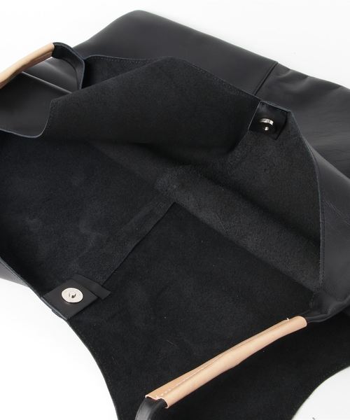 UNITED TOKYO（ユナイテッドトウキョウ）の「カーフレザートート