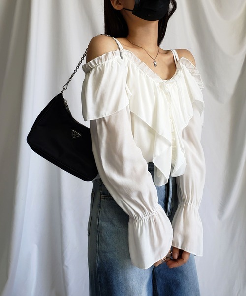 me+em select（ミームセレクト）の「ストラップオフショルダーフリル