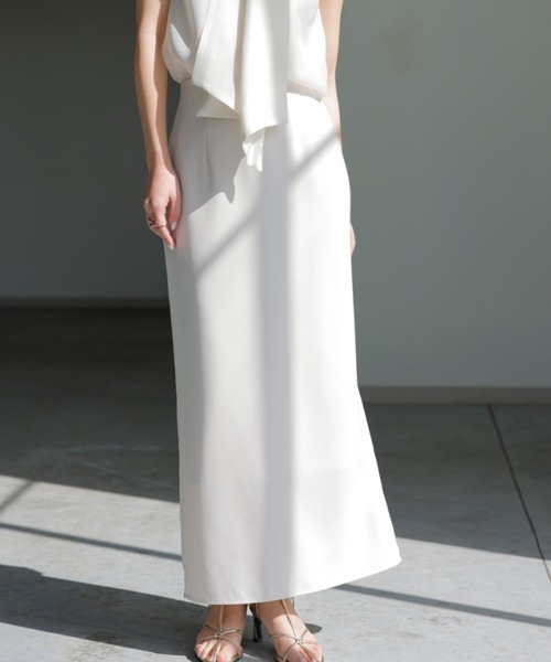 anuans（アニュアンス）の「【23ver.】バックサテンタイトスカート