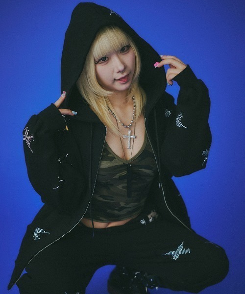 トップス│1page｜通常価格とセール価格│A'GEM/9×.KOM【公式】｜韓国